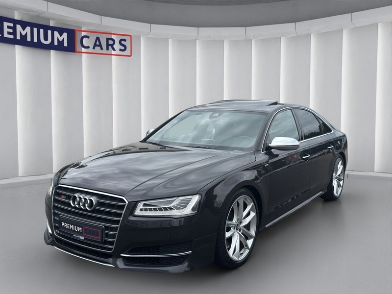 Audi S8