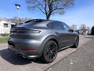 Porsche Cayenne 2025