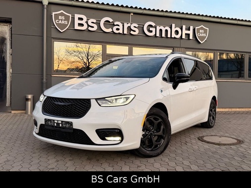 Chrysler Pacifica 2023