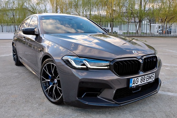 BMW M5 2023