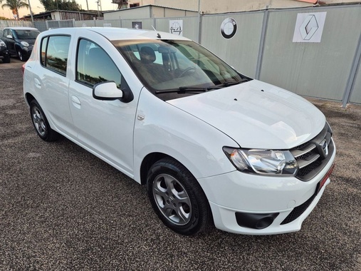 Dacia Sandero 2015
