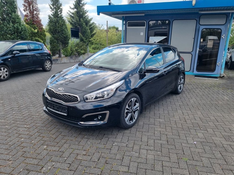Kia cee'd / Ceed