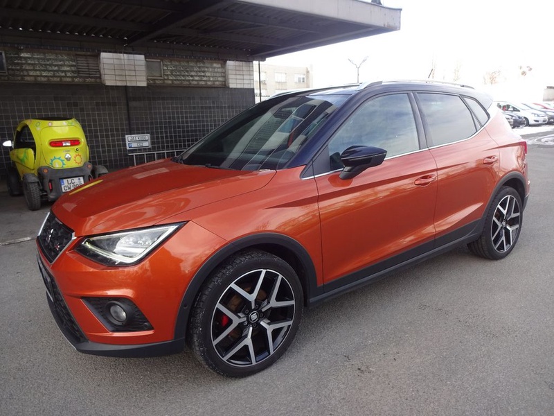 Seat Arona