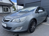 Opel Astra 2011