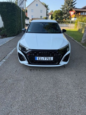 Audi RS3 2024