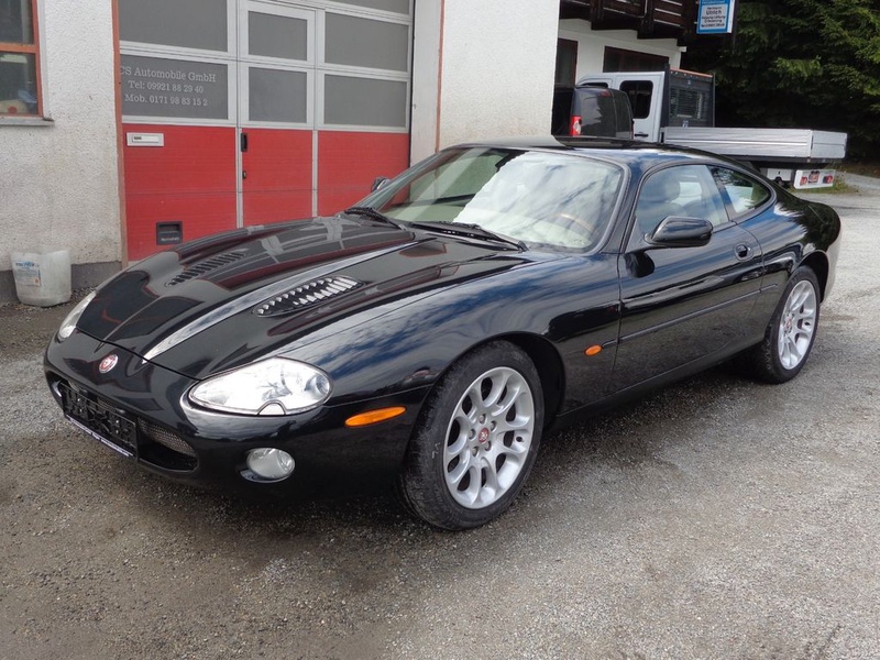Jaguar XKR