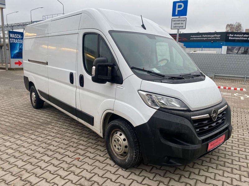 Opel Movano