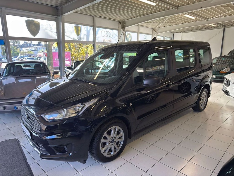 Ford Grand Tourneo