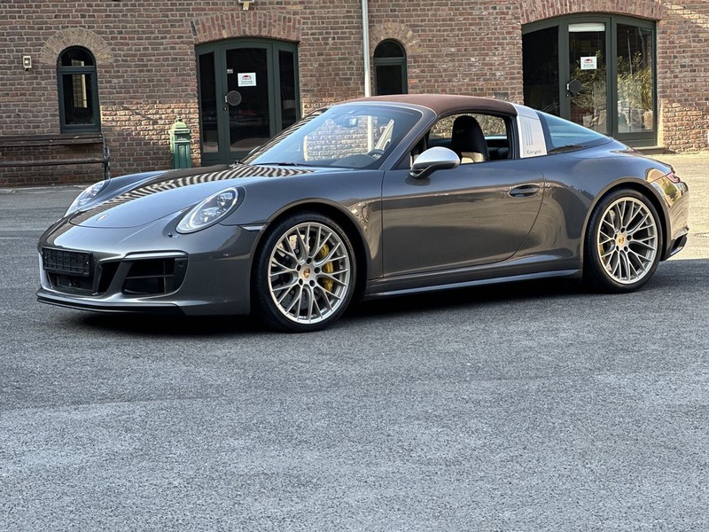 Porsche 991