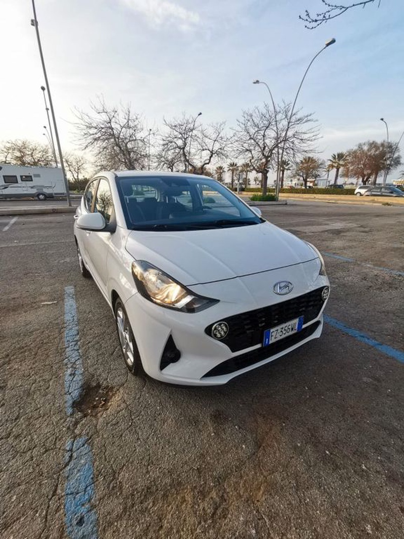 Hyundai i10