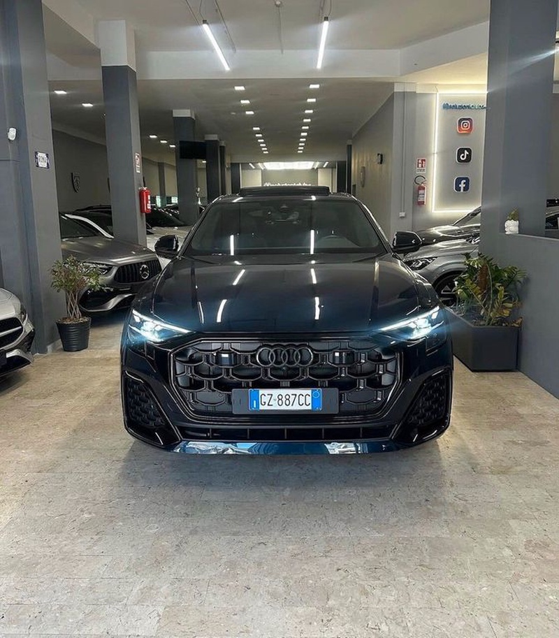 Audi Q8