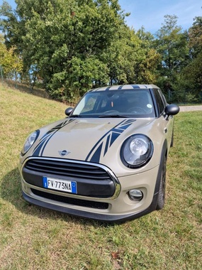 MINI Other 2019