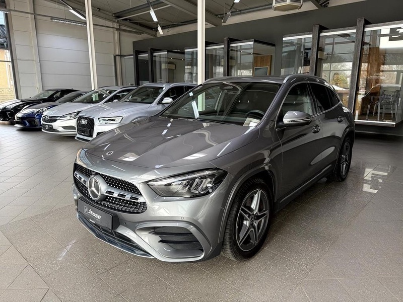 Mercedes-Benz GLA-Class