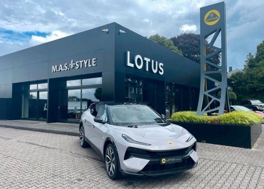 Lotus Eletre 2025