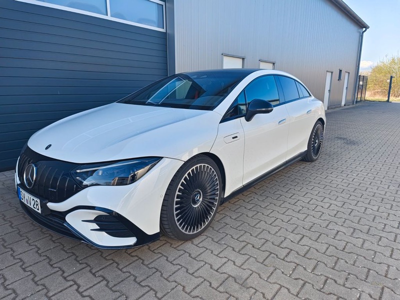 Mercedes-Benz EQE