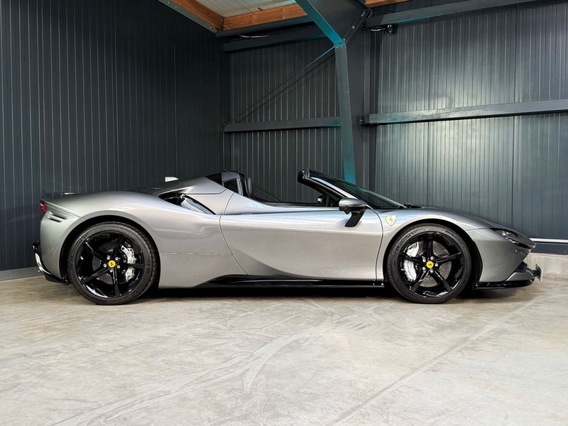 Ferrari SF90