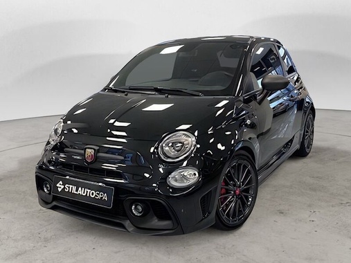 Abarth 695 2022