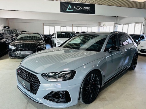 Audi RS4 2021