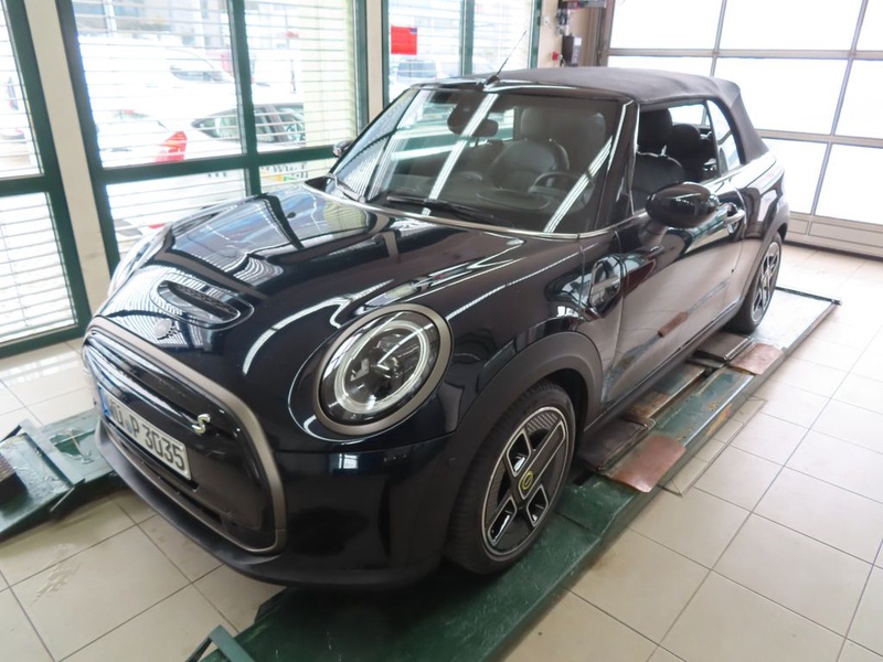 MINI Cabrio