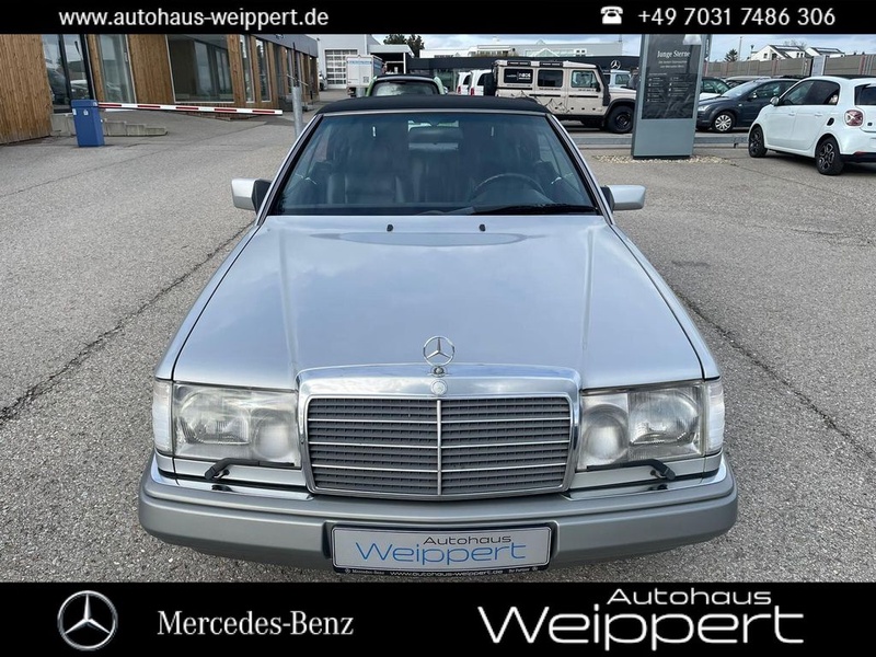 Mercedes-Benz 320