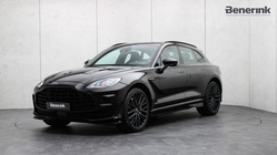 Aston Martin DBX 2023