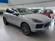 Porsche Cayenne 2022