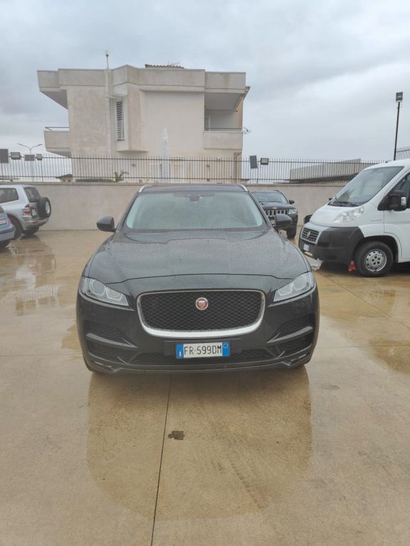 Jaguar F-Pace