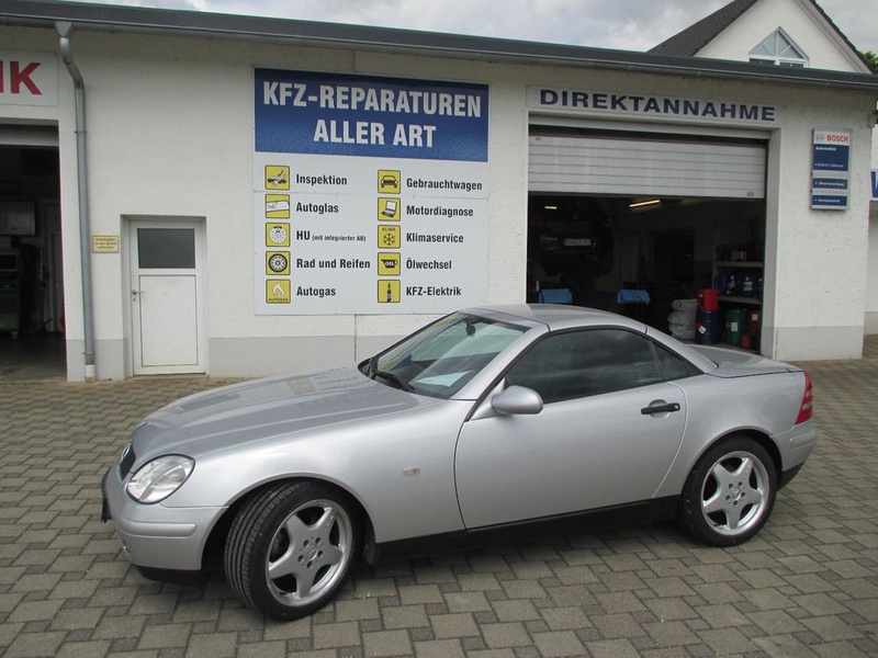 Mercedes-Benz SLK-Class