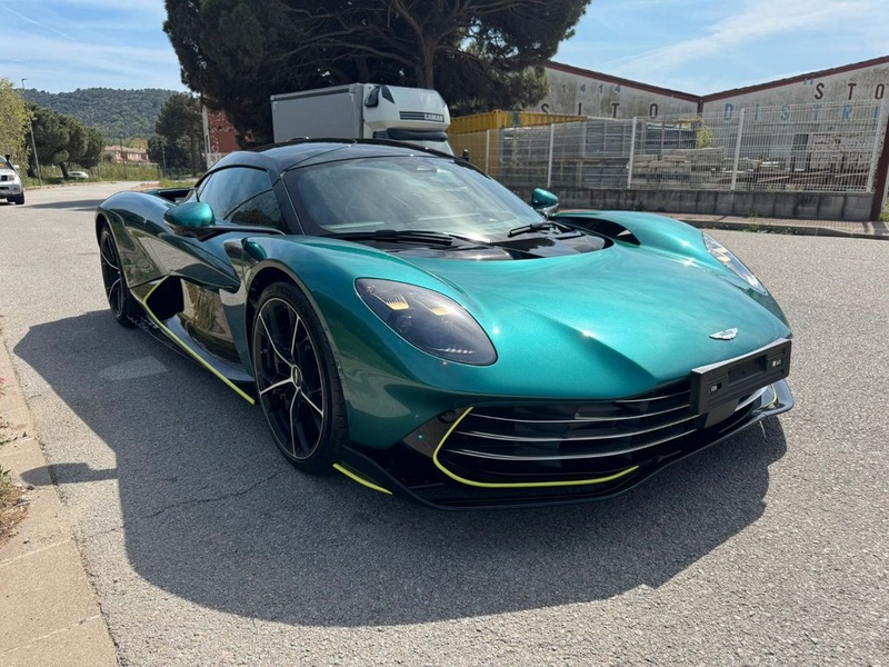 Aston Martin Valhalla