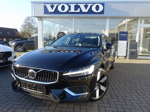 Volvo V60 2025