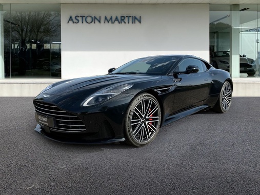 Aston Martin DB12 2025