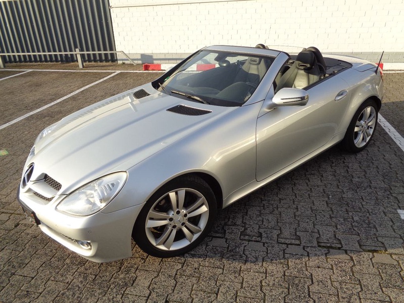 Mercedes-Benz SLK-Class
