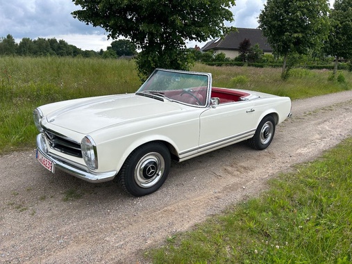 Mercedes-Benz 230 1967