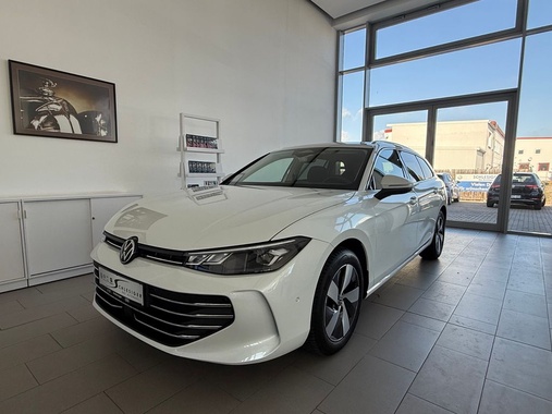 Volkswagen Passat 2025