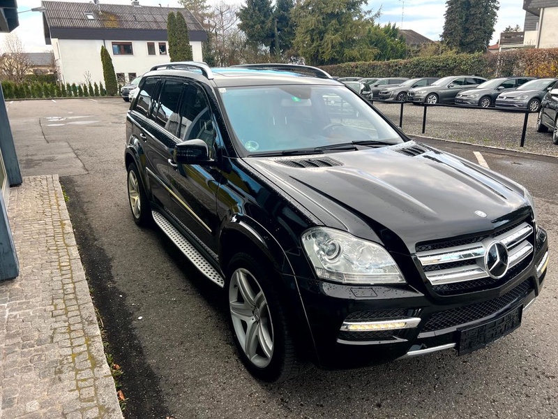 Mercedes-Benz GL-Class