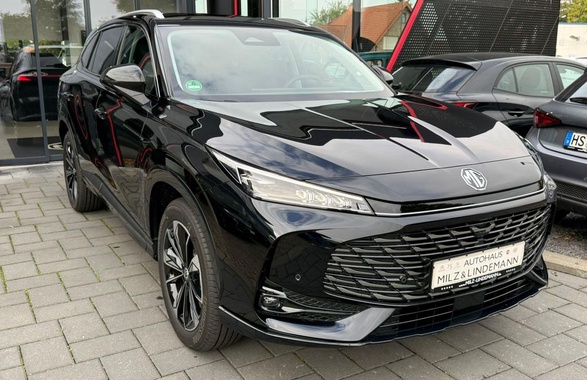 MG HS 2025