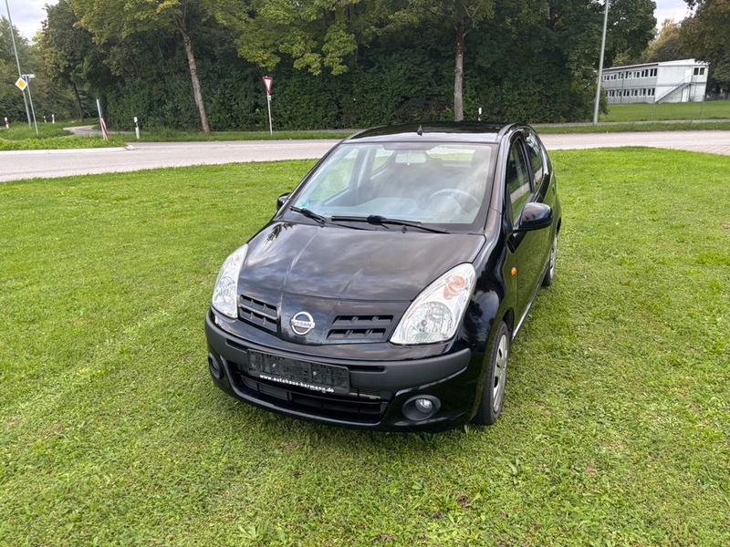 Nissan Pixo