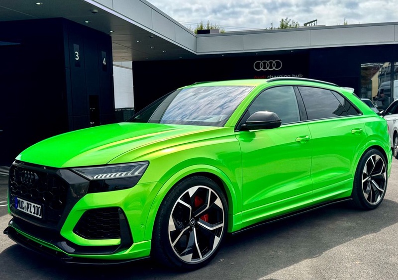 Audi RSQ8