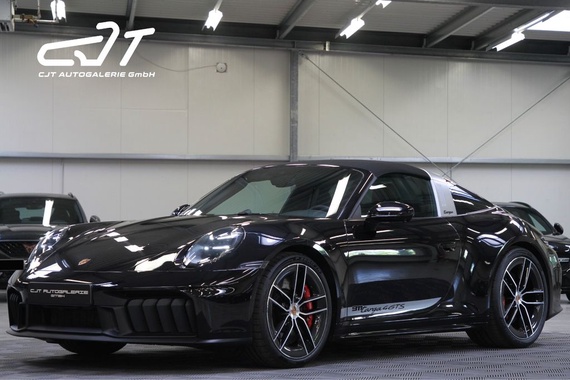 Porsche 992 2025
