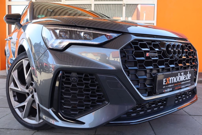 Audi RSQ3