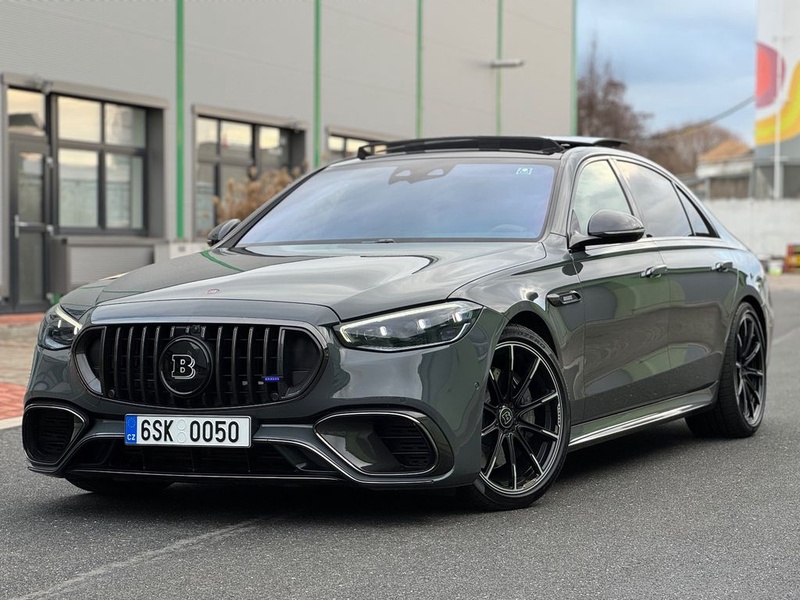 Mercedes-Benz S-Class