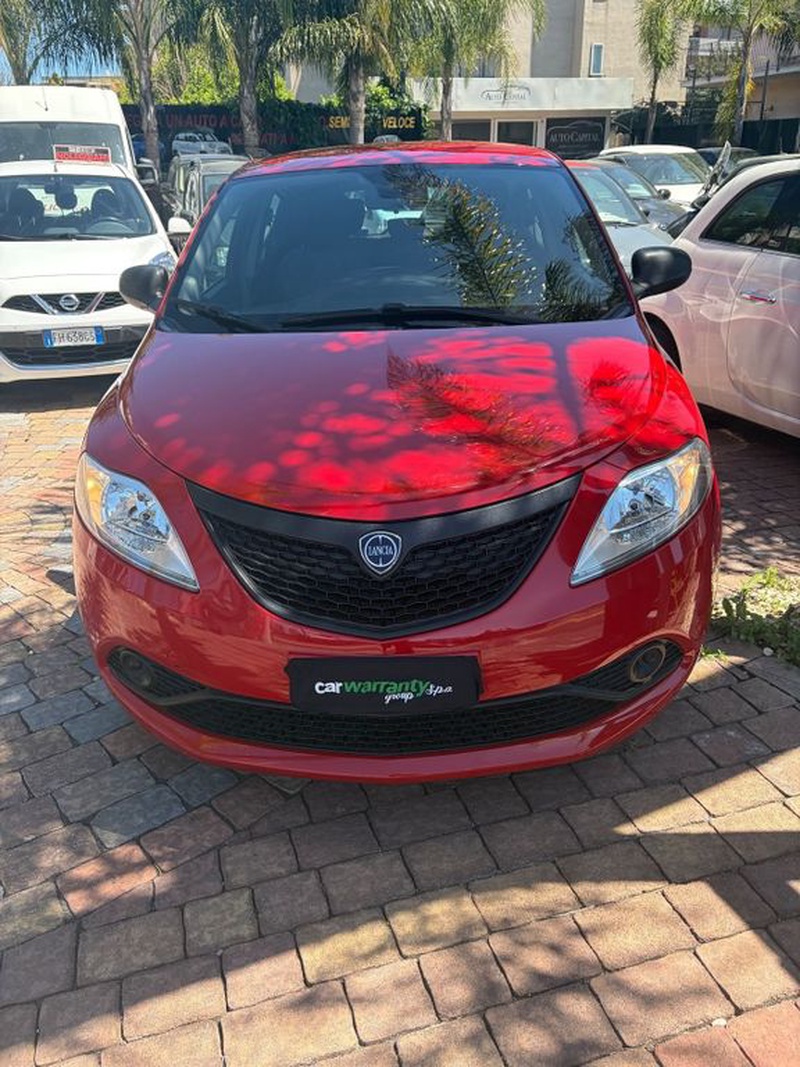 Lancia Ypsilon