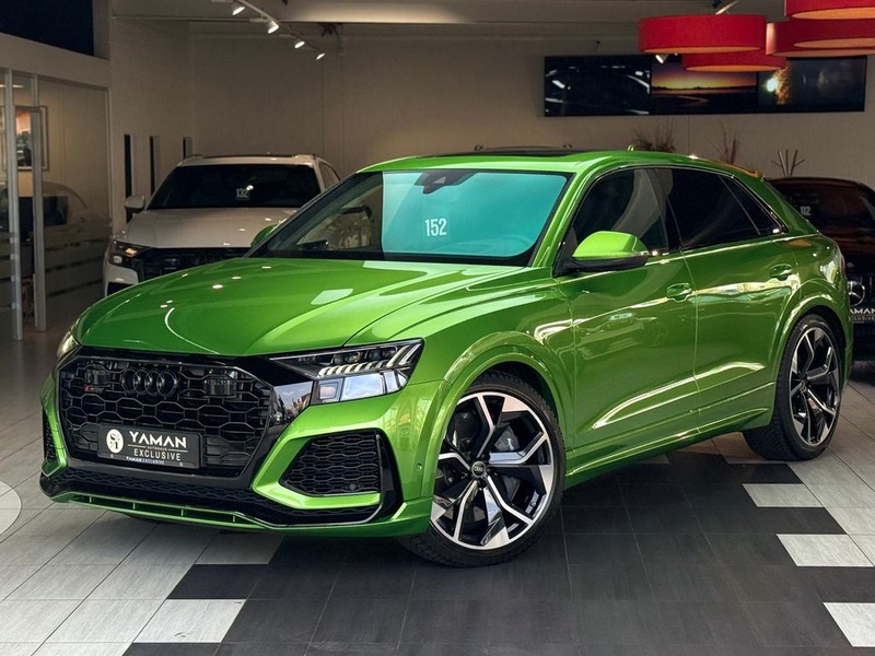 Audi RSQ8