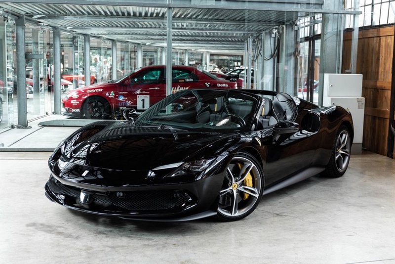 Ferrari 296