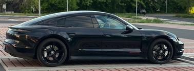 Porsche Taycan 2022