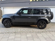Land Rover Defender 2025