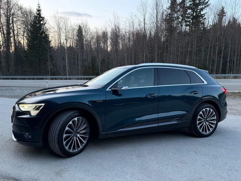 Audi e-tron