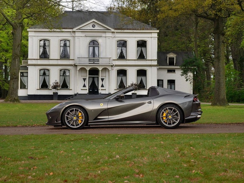 Ferrari 812