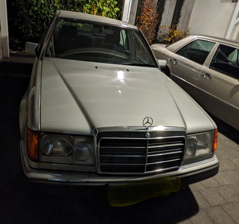 Mercedes-Benz 300
