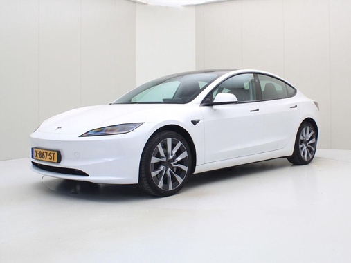 Tesla Model 3 2024